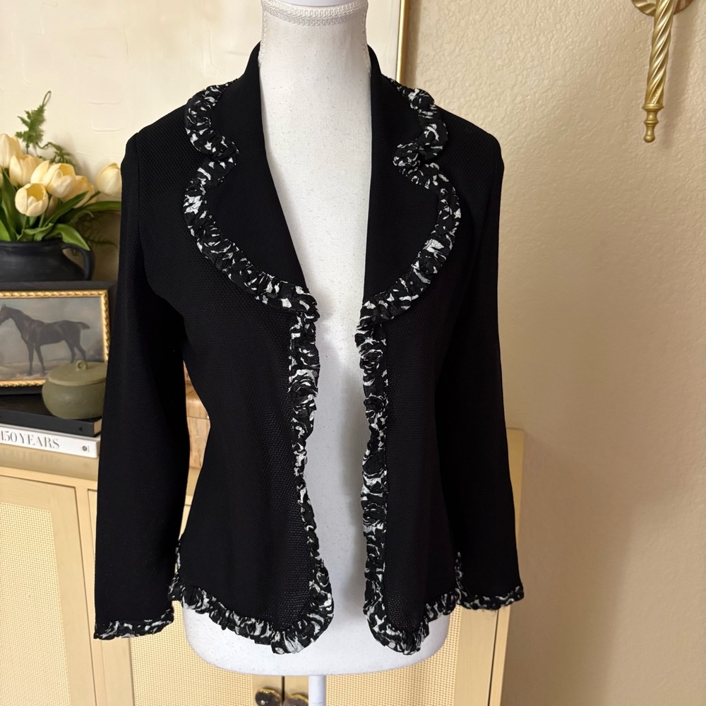 MISOOK Black Knit‎ Ruffle Trim Cardigan Size Extra Small